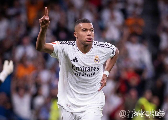 姆巴佩西甲前50场攻入47球,仅次于C罗的48球历史纪录 姆巴佩西甲前50场攻入47球,仅次于C罗的48球历史纪录